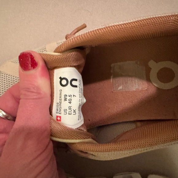 On Running Sand and Brown Sneakers - Picture 6 of 6